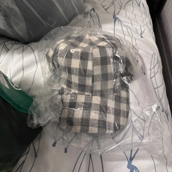 Hat - Picture 2 of 2